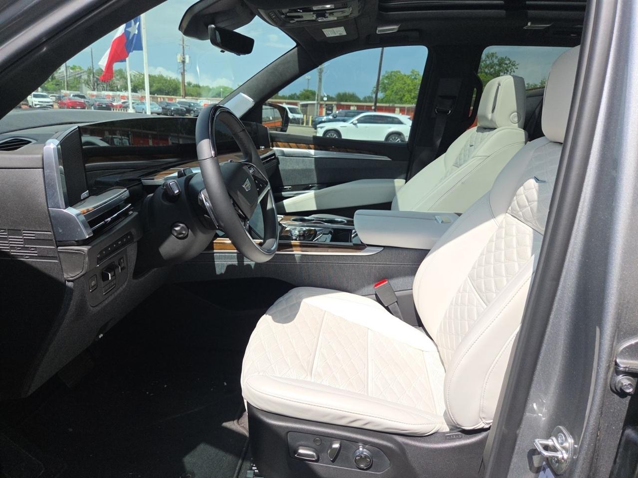 Cadillac Escalade Sport Platinum AWD 2026