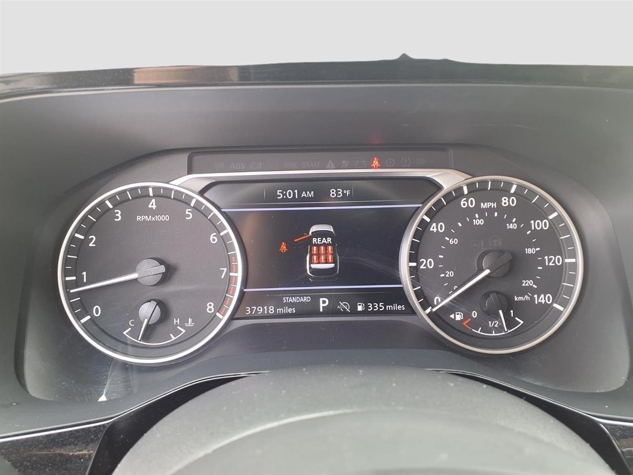 Nissan Pathfinder SV 2025