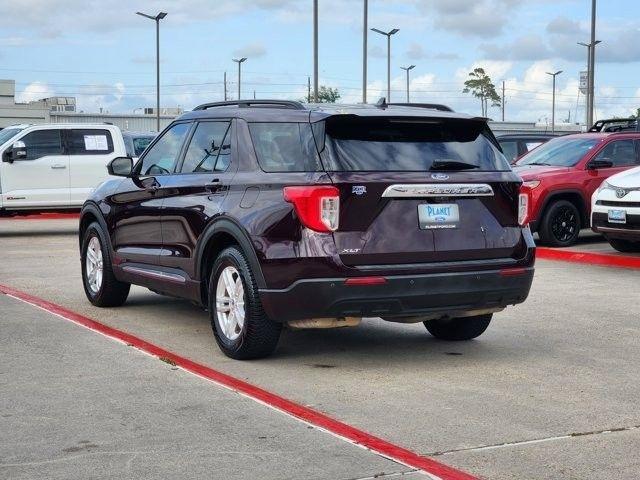 Ford Explorer XLT 2022