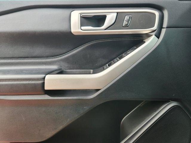 Ford Explorer XLT 2022