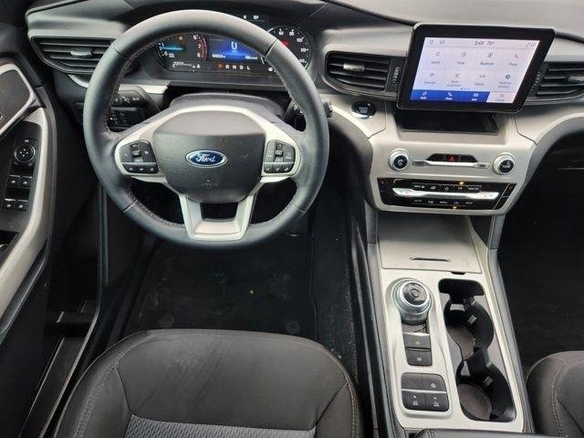 Ford Explorer XLT 2022