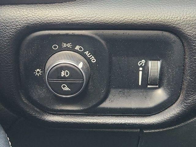 RAM 2500 Tradesman Crew Cab SWB 4WD 2024