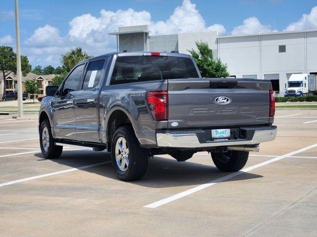 Ford F-150 XLT SuperCrew 4WD 2025