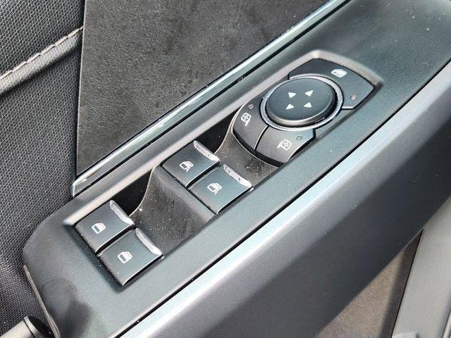 Ford F-150 XLT SuperCrew 4WD 2025