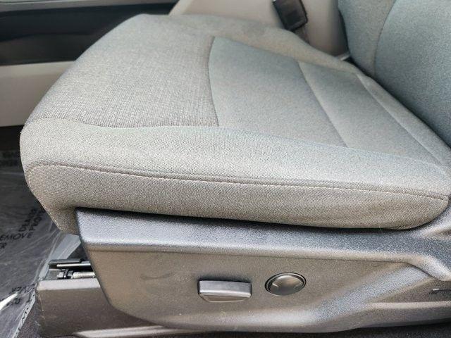 Ford F-150 XLT SuperCrew 4WD 2025