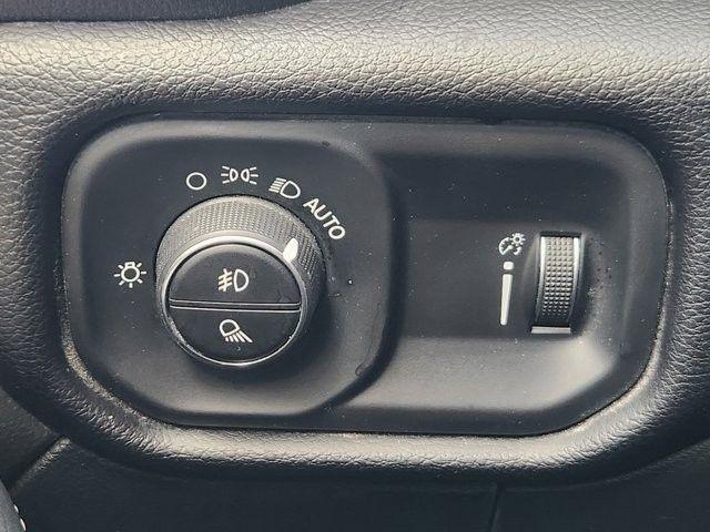 RAM 2500 Tradesman Crew Cab SWB 4WD 2024