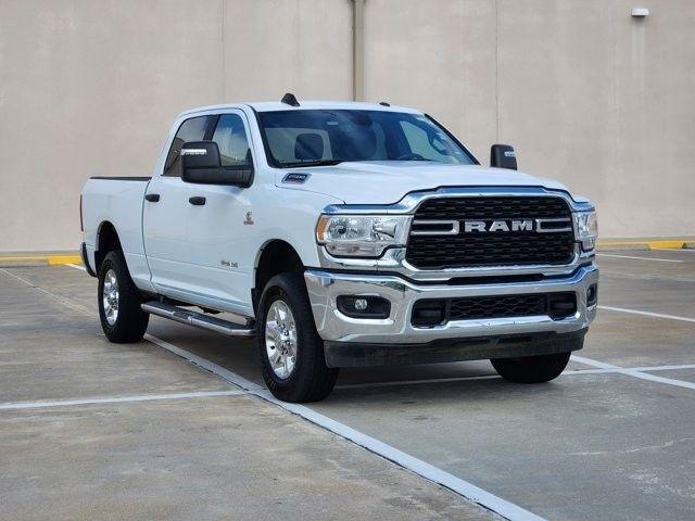RAM 2500 Tradesman Crew Cab SWB 4WD 2024