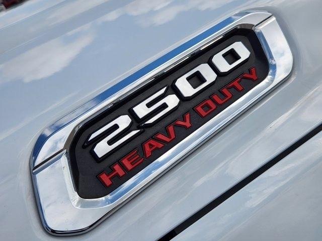 RAM 2500 Tradesman Crew Cab SWB 4WD 2024