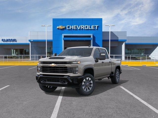 Chevrolet Silverado 2500HD Custom Crew Cab Long Box 4WD 2026