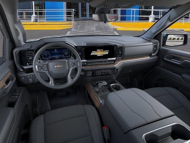 Chevrolet Silverado 1500 LT Crew Cab 4WD 2026