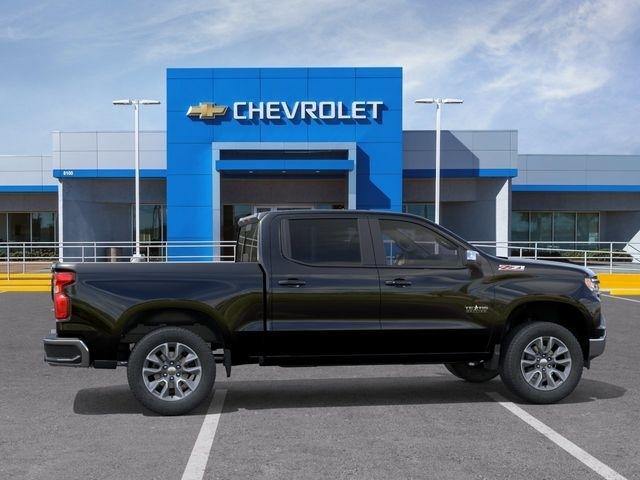 Chevrolet Silverado 1500 LT Crew Cab 4WD 2026