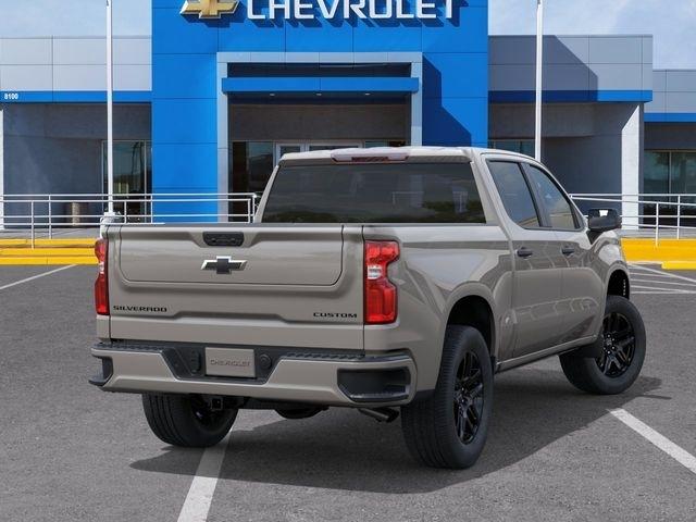 Chevrolet Silverado 1500 Custom Crew Cab 2WD 2026