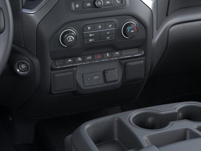 Chevrolet Silverado 1500 Custom Crew Cab 2WD 2026