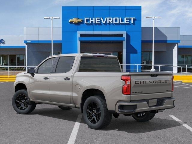 Chevrolet Silverado 1500 Custom Crew Cab 2WD 2026