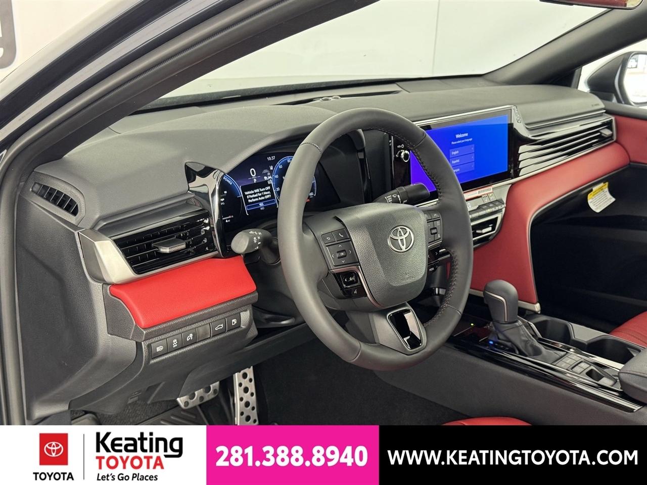 Toyota Camry Hybrid XLE 2026