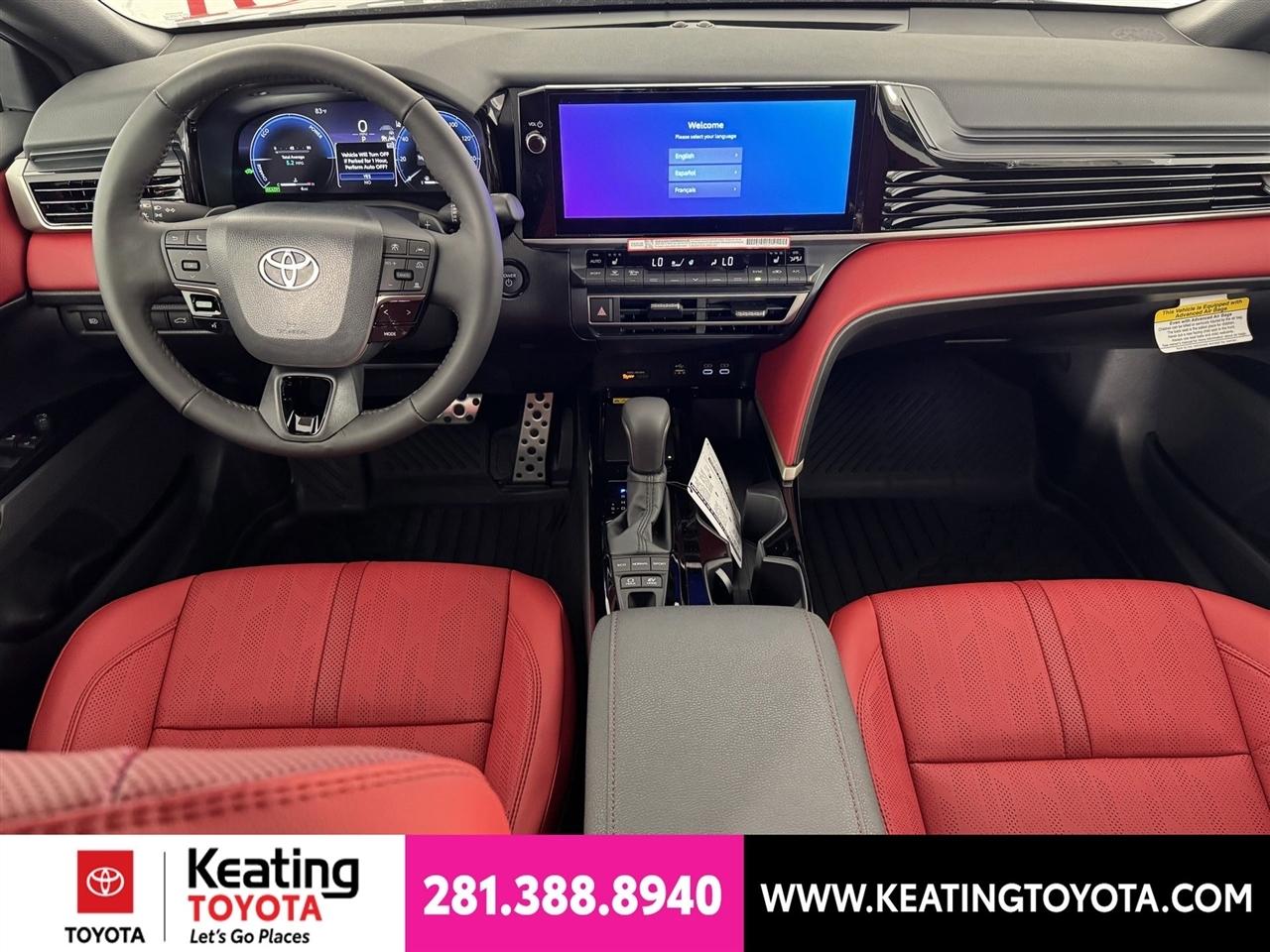 Toyota Camry Hybrid XLE 2026