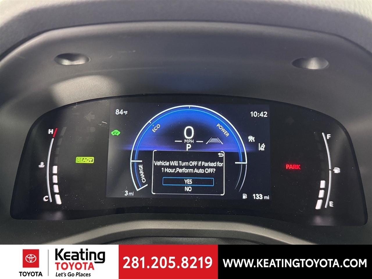 Toyota Camry Hybrid XLE 2026