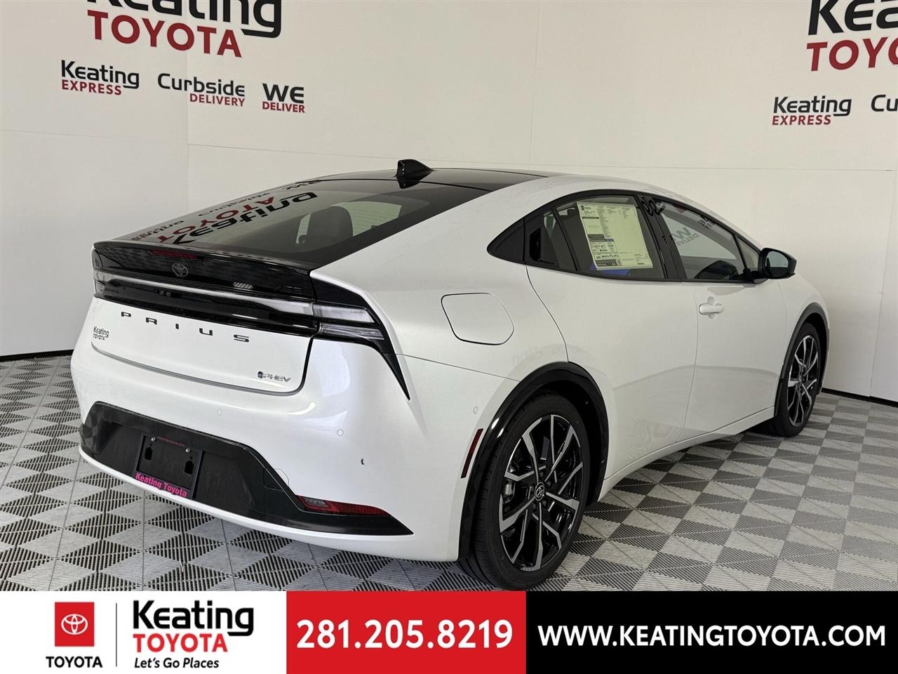 Toyota Prius Plug-In Hybrid XSE Premium 2026