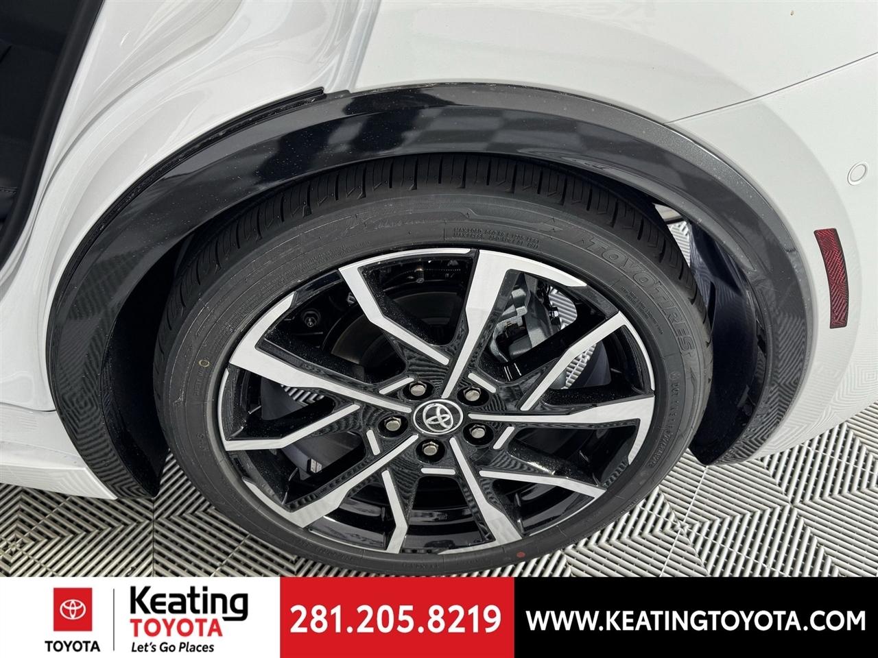 Toyota Prius Plug-In Hybrid XSE Premium 2026