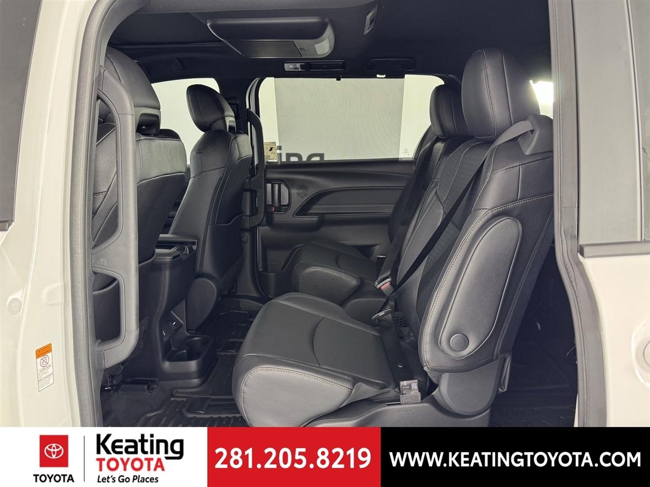 Toyota Sienna XLE AWD 2026