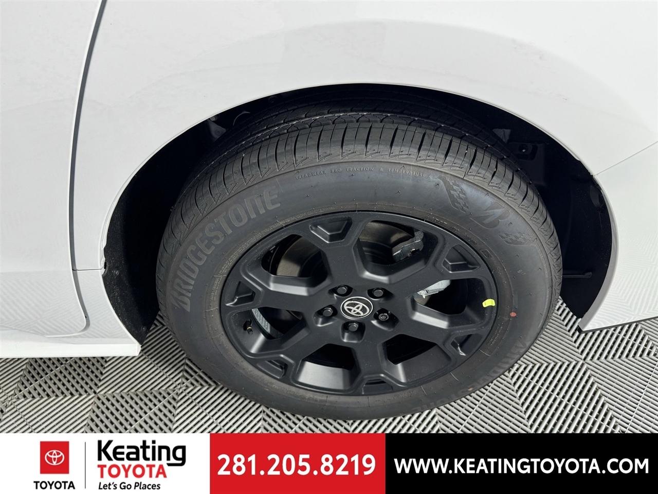 Toyota Sienna XLE AWD 2026