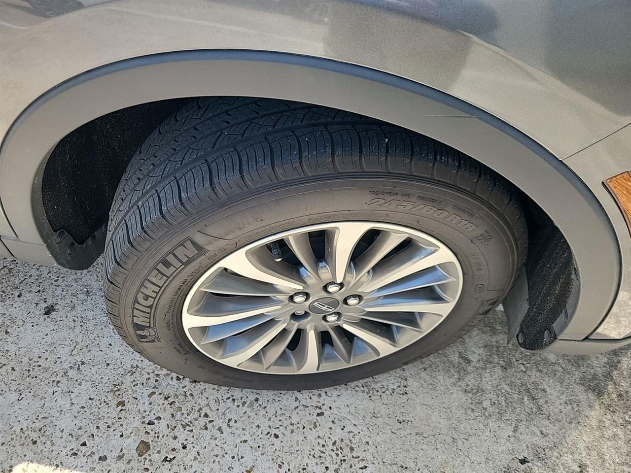 Lincoln Nautilus Base 2023