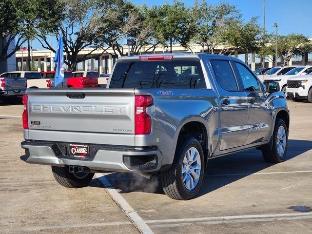 Chevrolet Silverado 1500 Custom Crew Cab 4WD 2025
