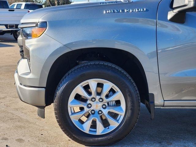 Chevrolet Silverado 1500 Custom Crew Cab 4WD 2025