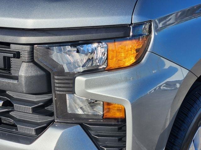 Chevrolet Silverado 1500 Custom Crew Cab 4WD 2025