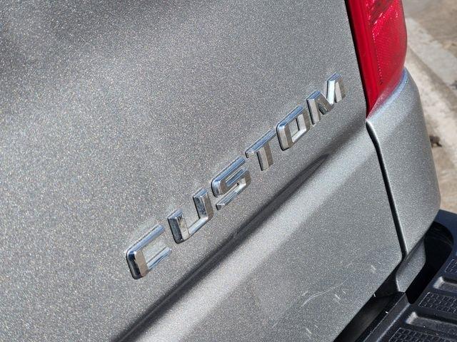 Chevrolet Silverado 1500 Custom Crew Cab 4WD 2025