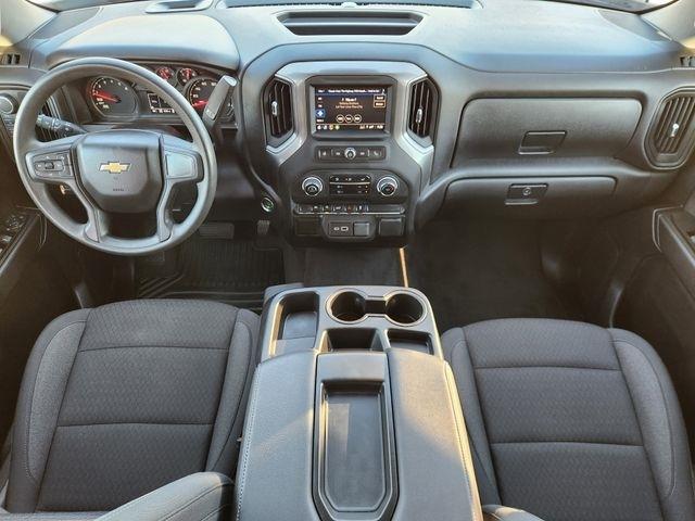 Chevrolet Silverado 1500 Custom Crew Cab 4WD 2025