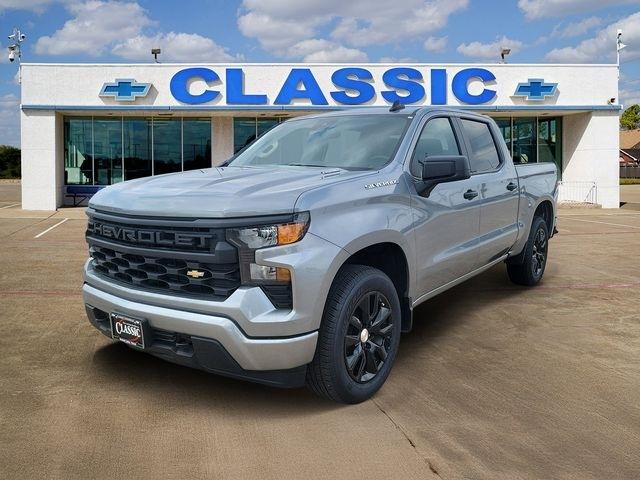 Chevrolet Silverado 1500 Custom Crew Cab 4WD 2025