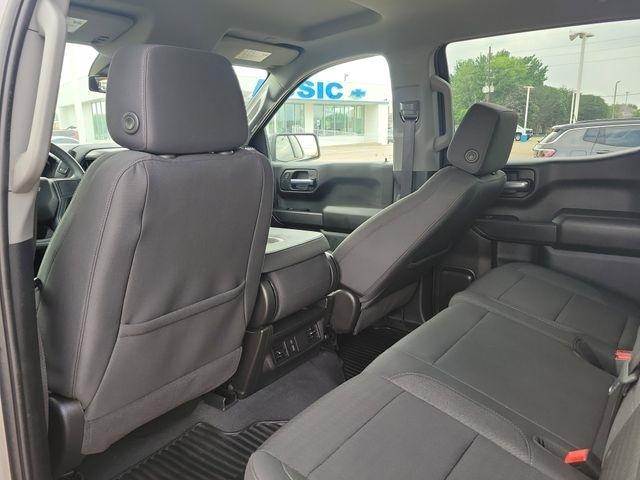 Chevrolet Silverado 1500 Custom Crew Cab 4WD 2025