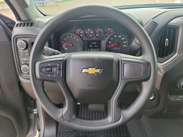 Chevrolet Silverado 1500 Custom Crew Cab 4WD 2025