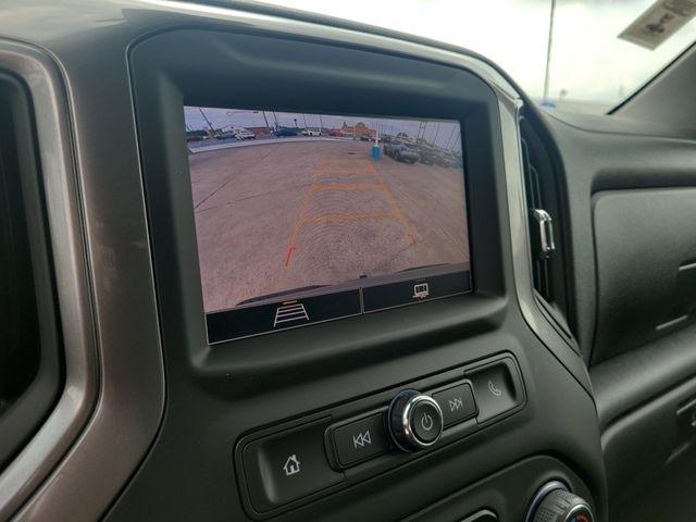 Chevrolet Silverado 1500 Custom Crew Cab 4WD 2025