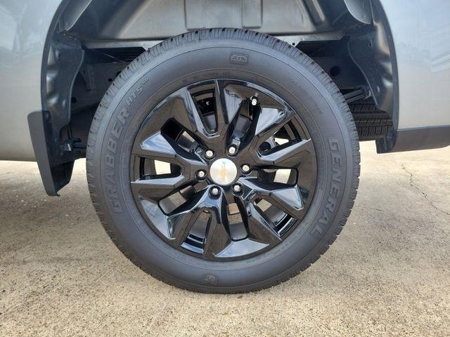 Chevrolet Silverado 1500 Custom Crew Cab 4WD 2025