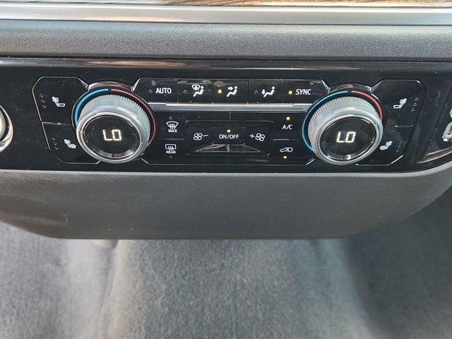 Chevrolet Silverado 1500 LT-L Crew Cab 4WD 2023