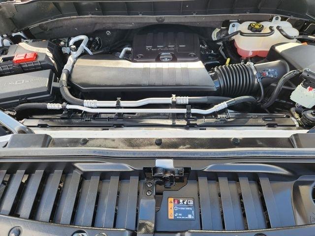 Chevrolet Silverado 1500 LT-L Crew Cab 4WD 2023