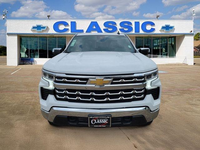 Chevrolet Silverado 1500 LT-L Crew Cab 4WD 2023