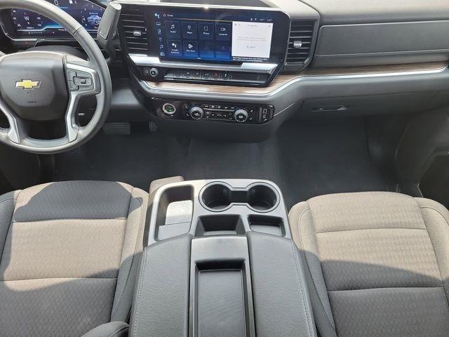 Chevrolet Silverado 1500 LT-L Crew Cab 4WD 2023