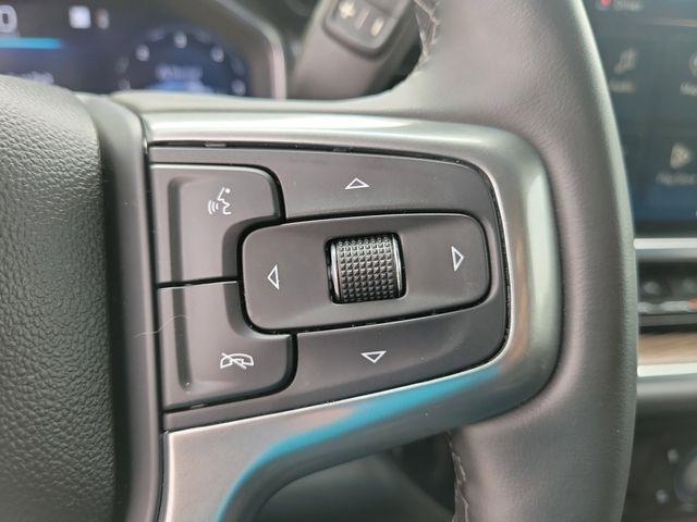 Chevrolet Silverado 1500 LT-L Crew Cab 4WD 2023