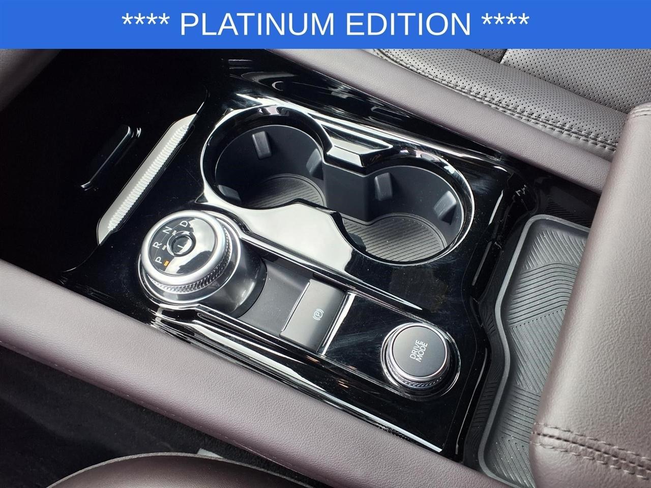 Ford Explorer Platinum 2025