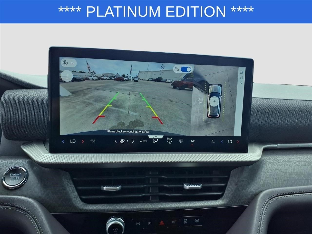 Ford Explorer Platinum 2025