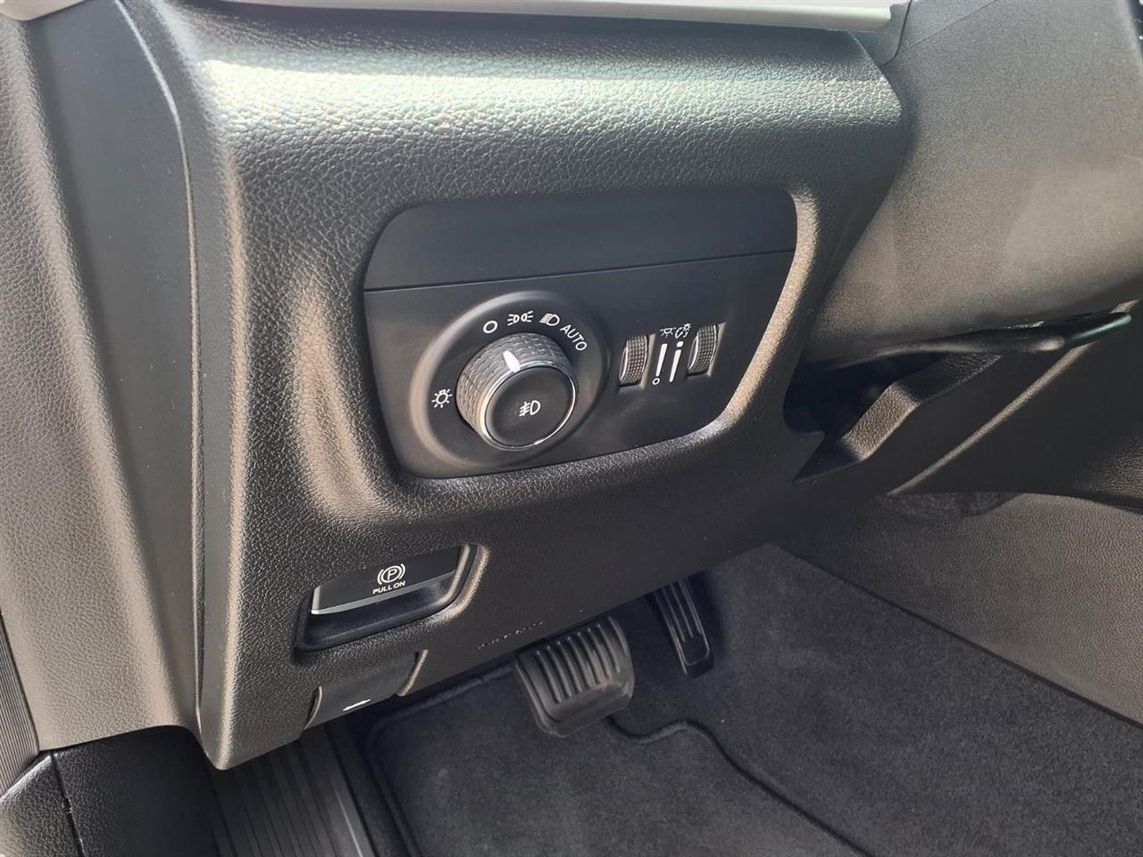 Jeep Grand Cherokee L Limited 2WD 2021