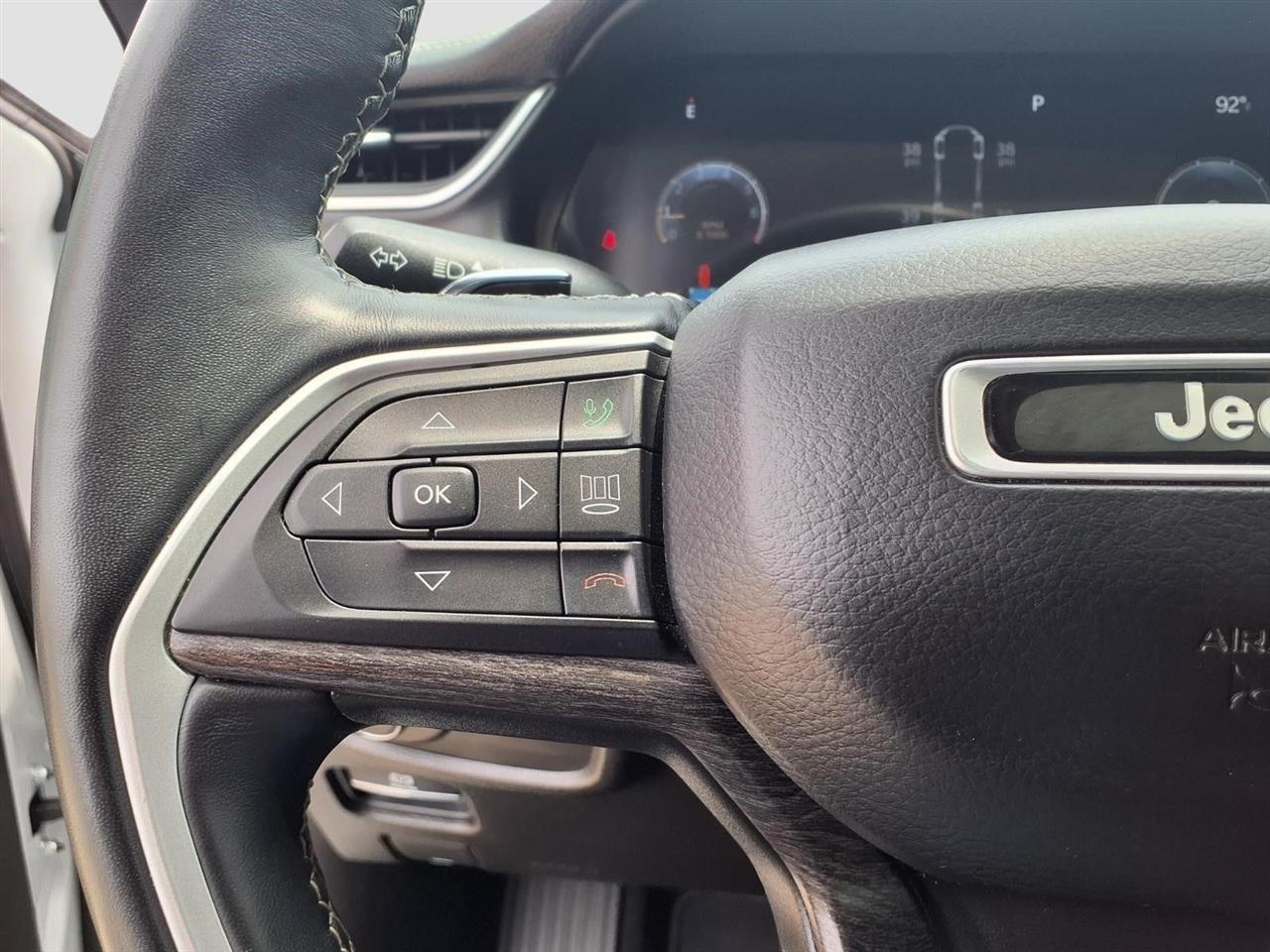 Jeep Grand Cherokee L Limited 2WD 2021