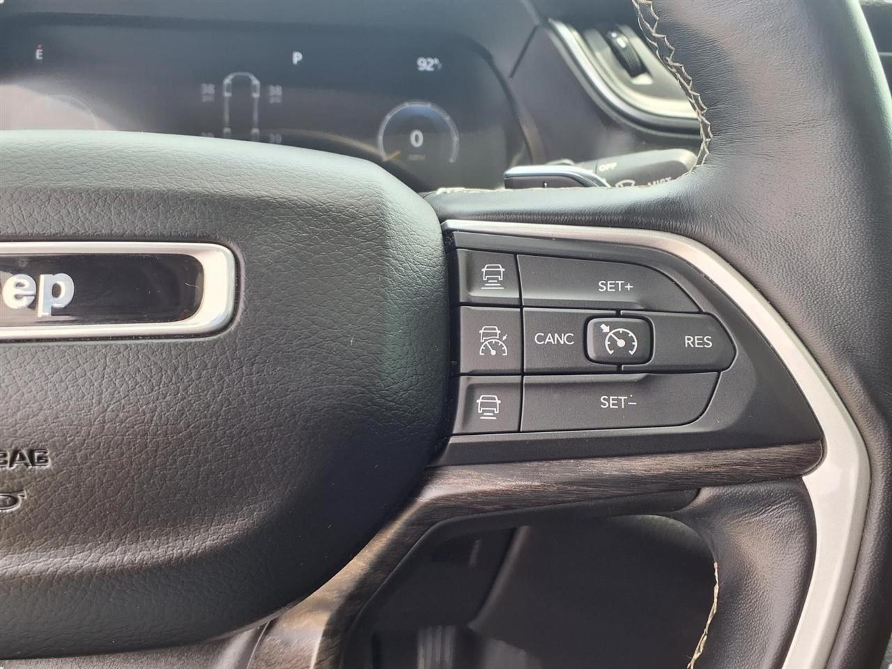 Jeep Grand Cherokee L Limited 2WD 2021