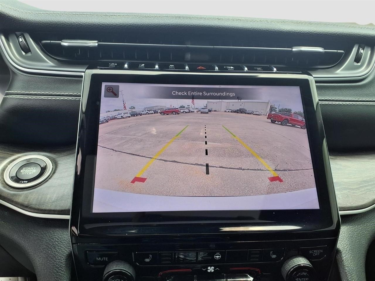 Jeep Grand Cherokee L Limited 2WD 2021