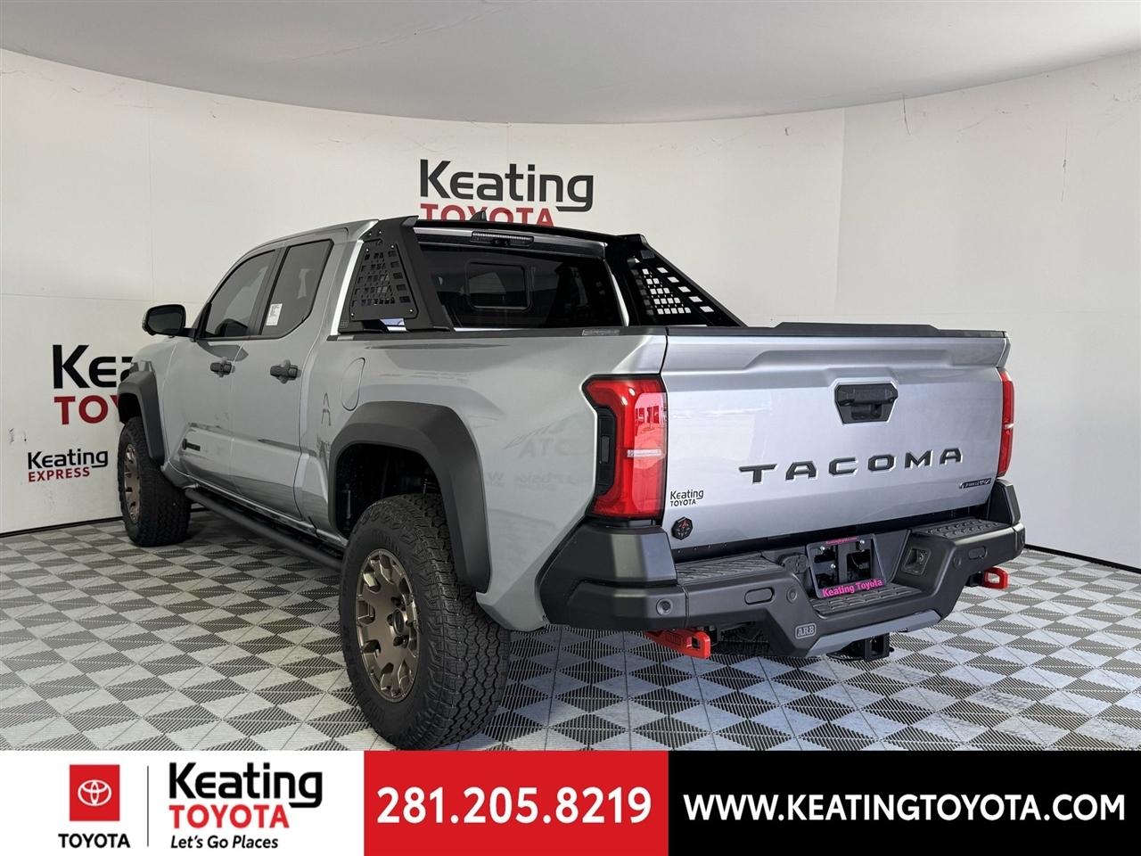 Toyota Tacoma Double Cab 4WD 2026