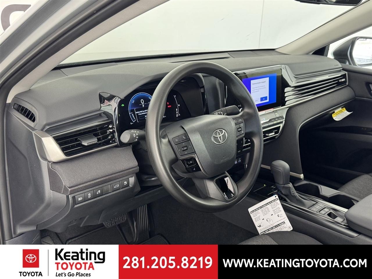 Toyota Camry Hybrid XLE 2026