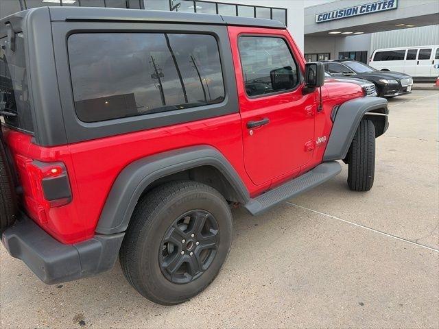 Jeep Wrangler Sport 4WD 2020